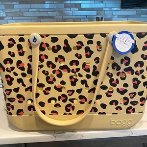 Leopard Large Bogg Bag NWT